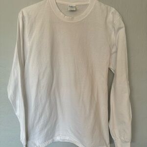 Men’s Medium White Long-Sleeve T-shirt